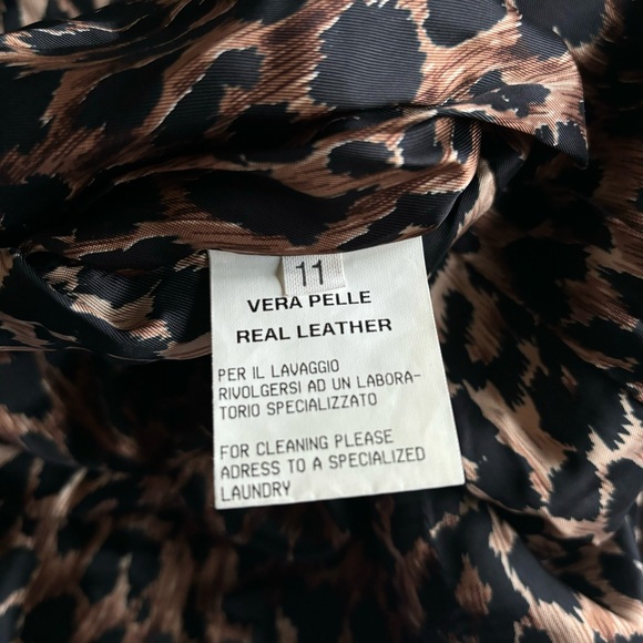 Dolce & Gabbana rhinestone button down shirt - Picture 6 of 7